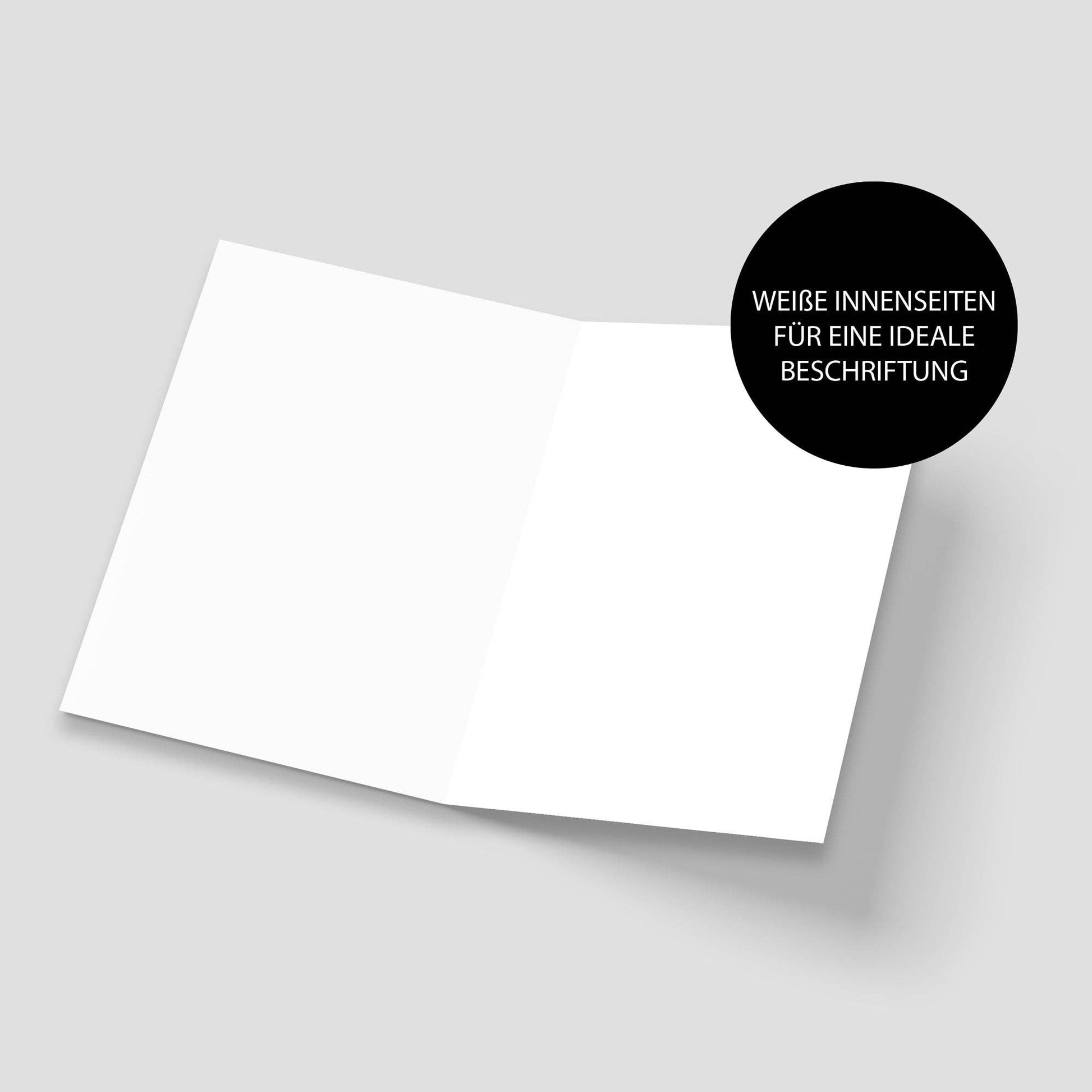 Die Naturbedacht Klappkarte "Karte Liebe - Love is in the Air" Nr. 285 ist eine nachhaltige Grußkarte aus Recycling-Papier mit weißen Innenseiten für eine optimale Beschriftung und Qualität von Naturbedacht.