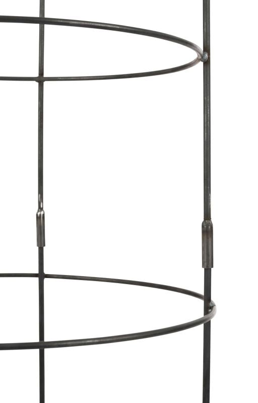 Nahaufnahme der Hirsch Ranksäule Obelisk SUSANNE mit stabilen horizontalen und vertikalen Metallstäben in runder Form - ideal für Pflanzen oder Gemüse bis zu 230 cm Höhe.