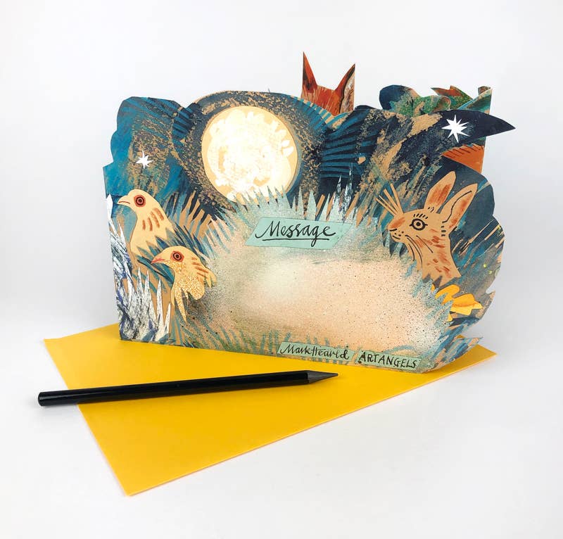 Die Fuchs Collage Karte von Mark Hearld by Art Angels ist eine lebendige Pop-up Karte mit illustrierten Vögeln, einem Kaninchen, Pflanzen und einem leuchtenden Mond, die auf einem gelben Umschlag mit Platz für Ihre Botschaft abgebildet ist.