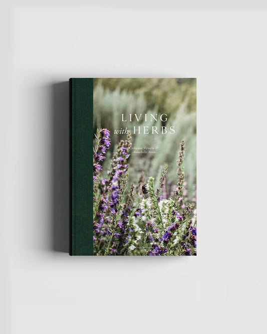 Cozy Publishing - Living with herbs