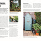 Eine Magazinseite des DK Verlags "Kleine Gärten optimal gestaltet" zum Thema Gießen und Düngen zeigt Texte, Fotos von Gießkannen, Topfpflanzen, einer Regentonne, einem Gartenhaus und Händen, die sich um Pflanzen kümmern.