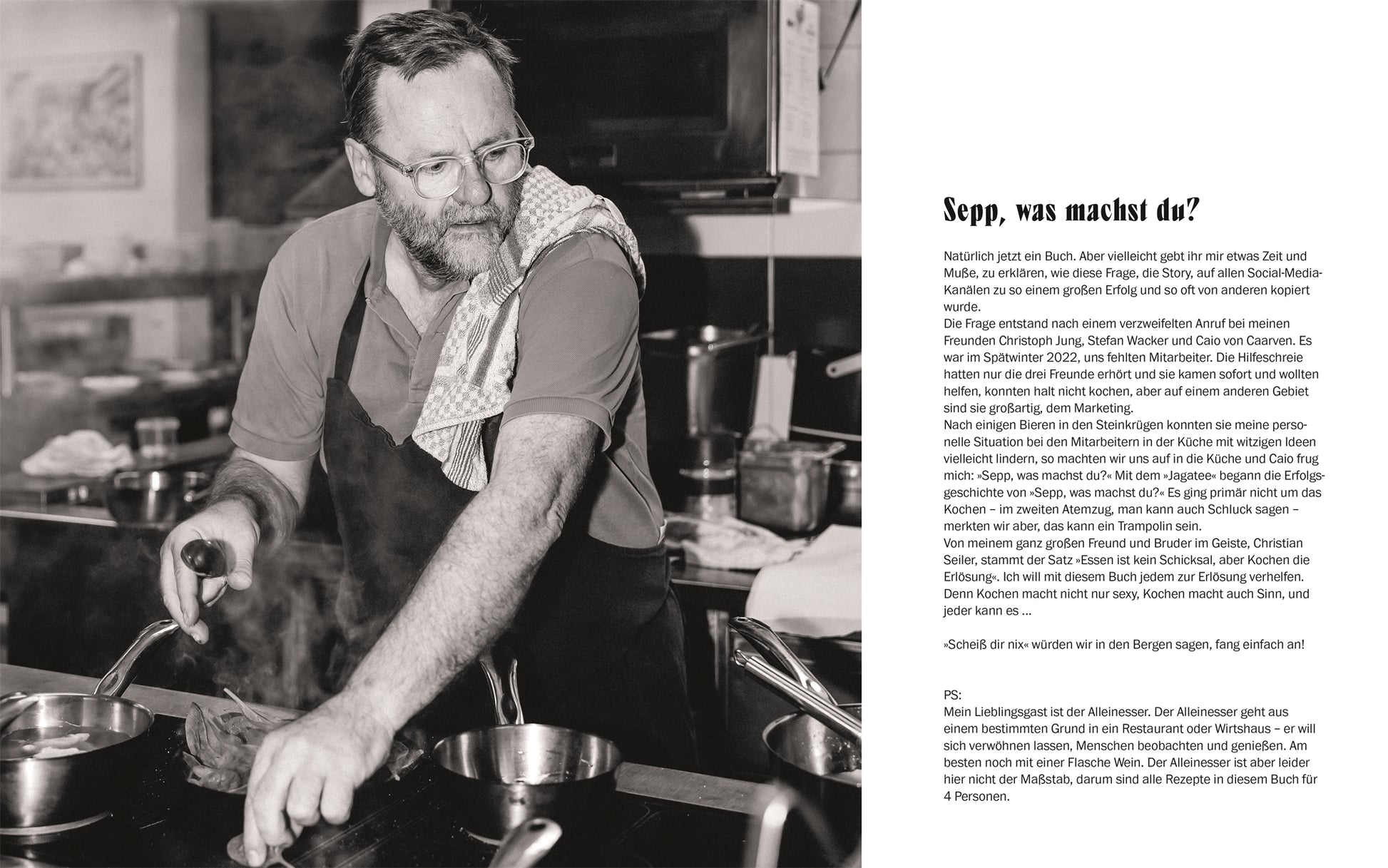 Ein bärtiger Mann mit Brille kocht in einer schwarz-weißen Küchenszene und stellt „Sepp, was machst du?“ vor – das Kochbuch des DK Verlags mit Profikoch Sepp Schellhorn in der Hauptrolle.