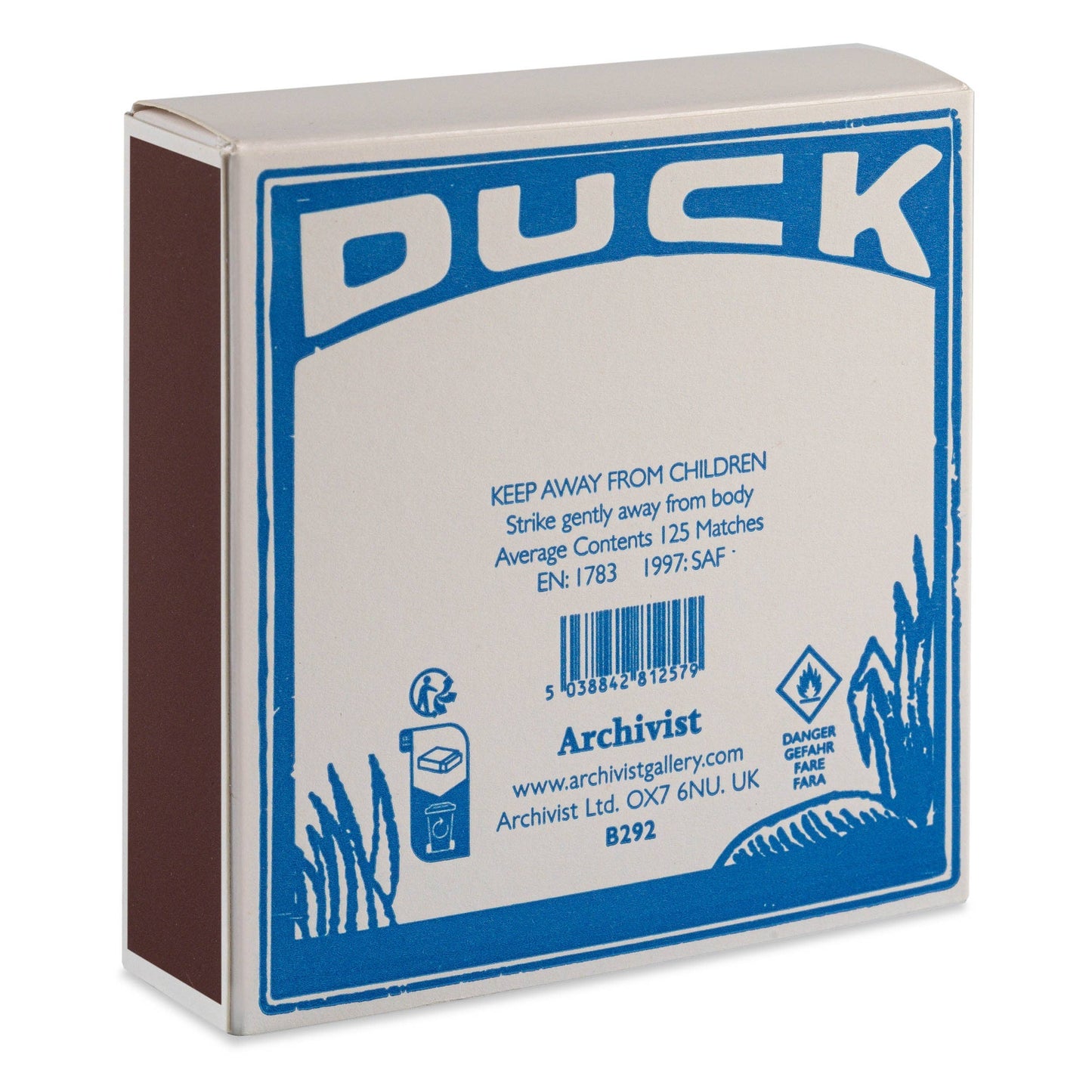 Eine Schachtel Archivist Gallery - Duck | Square - Sicherheitsstreichhölzer, mit DUCK in fetten blauen Buchstaben mit Enten- und Schilfabbildungen, plus Sicherheitswarnungen, Strichcode und Herstellerangaben von Archivist Gallery.